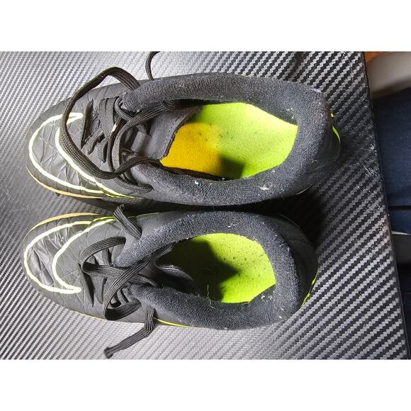 NIKE JR HYPERVENOM PHELON II IC YOUTH Size 1.5 INDOOR SOCCER SHOES 749920-009 - Picture 5 of 8